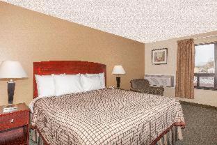 Days Inn By Wyndham Utica Ruang foto